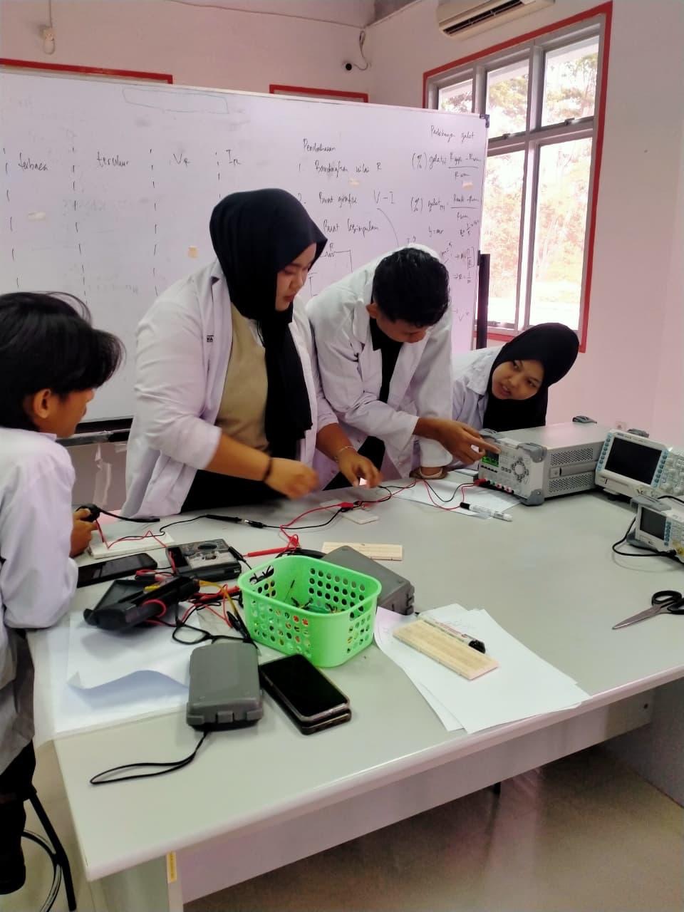 Laboratorium Eksperimen Fisika